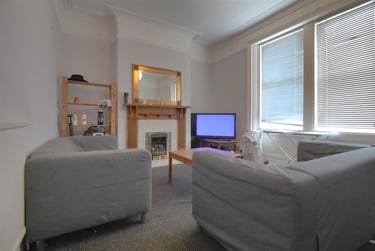 6 bed house, Hunters Road, Spital Tongues, Newcastle, NE24ND - Image 2